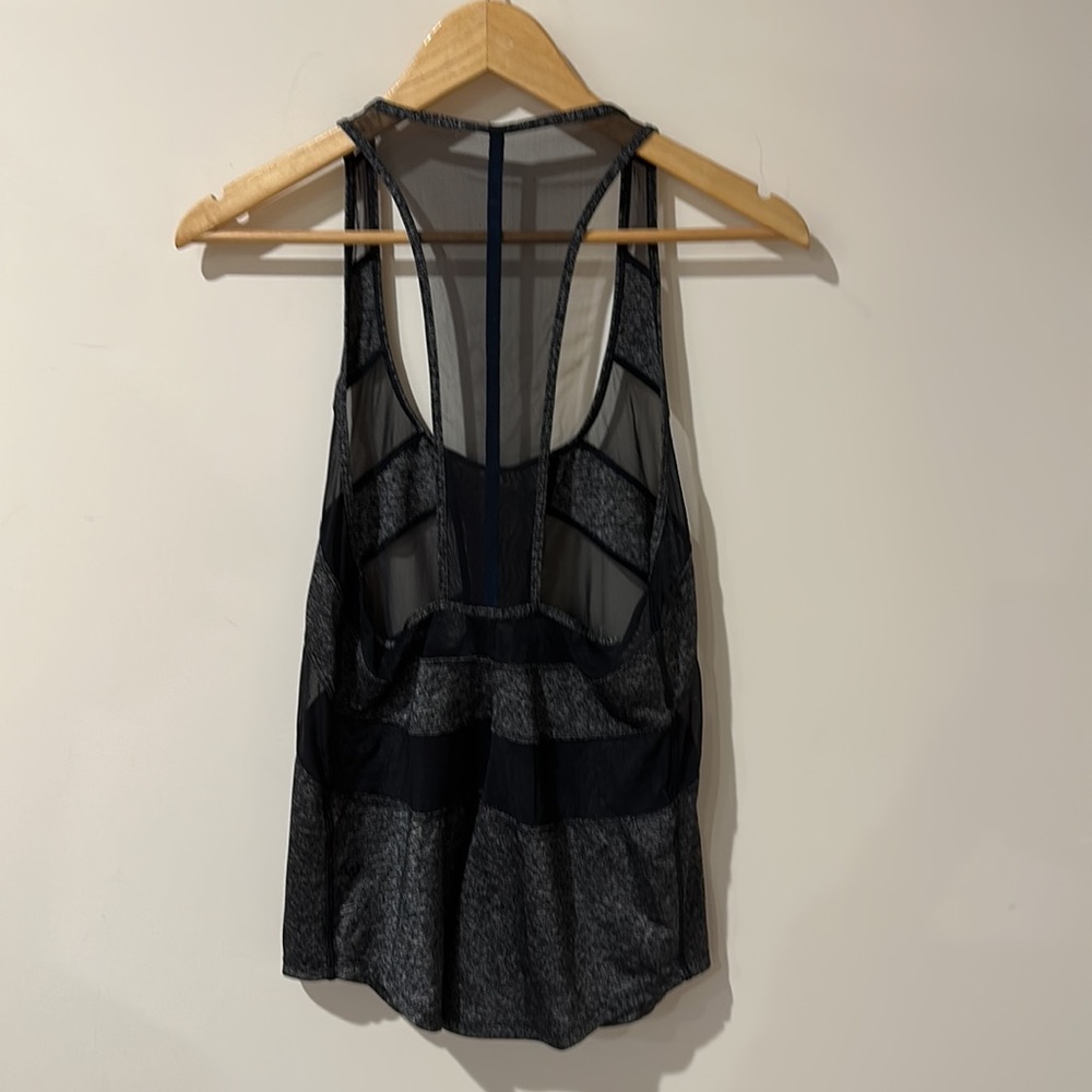 • Lululemon • Women’s If You're Lucky Tank Top Heathered Black / Gray 8 Mesh - Picture 5 of 6
